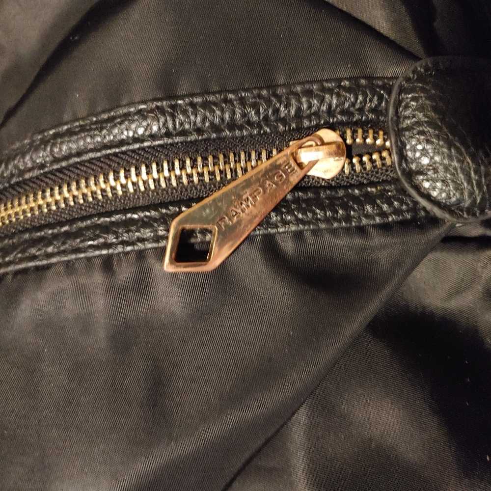 Purses - Picture 3 of 5